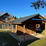 Przystanek Jeziorna 49 Vila *