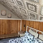 Vila Przystanek Jeziorna 49 Perlino