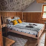 Przystanek Jeziorna 49 Perlino