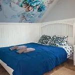 Przystanek Jeziorna 49 * Perlino