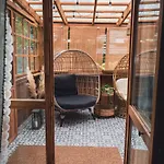 Vila Przystanek Jeziorna 49 *