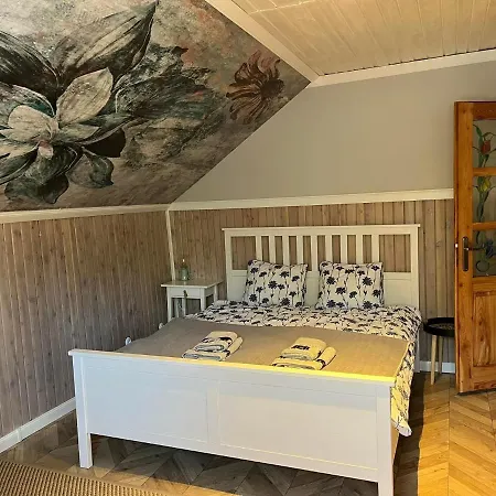 Przystanek Jeziorna 49 Perlino