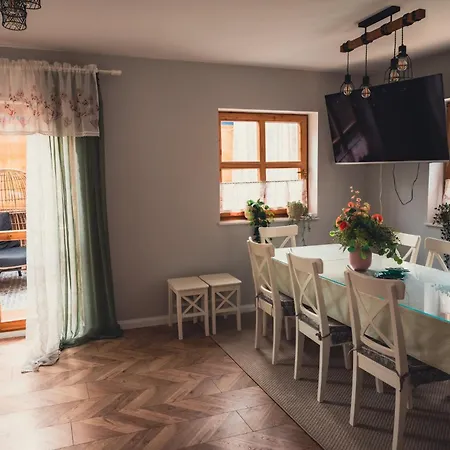 Villa Przystanek Jeziorna 49 Perlino