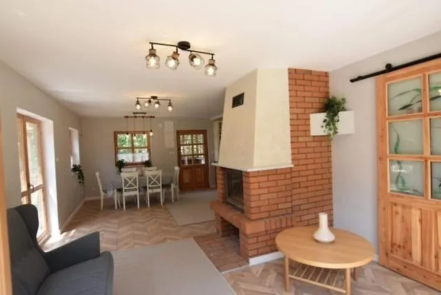 Przystanek Jeziorna 49 Willa Perlino