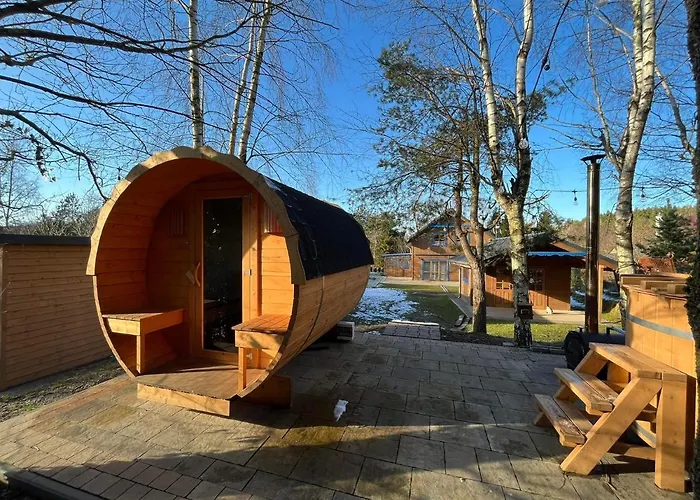 Przystanek Jeziorna 49 * Perlino