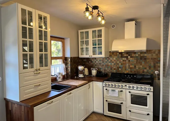 Przystanek Jeziorna 49