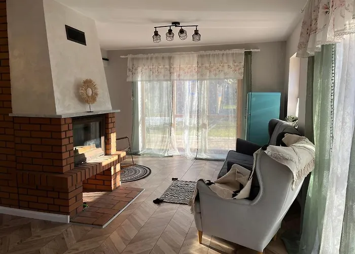 Przystanek Jeziorna 49 Willa Perlino