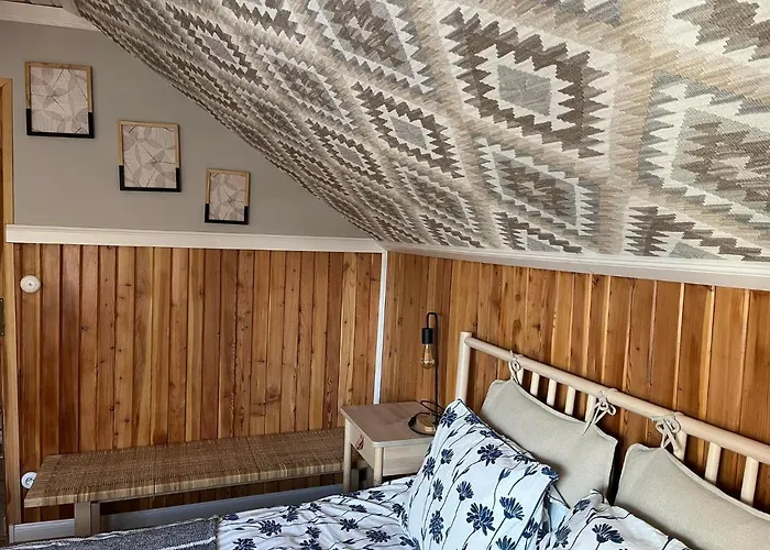 Willa Przystanek Jeziorna 49 Perlino