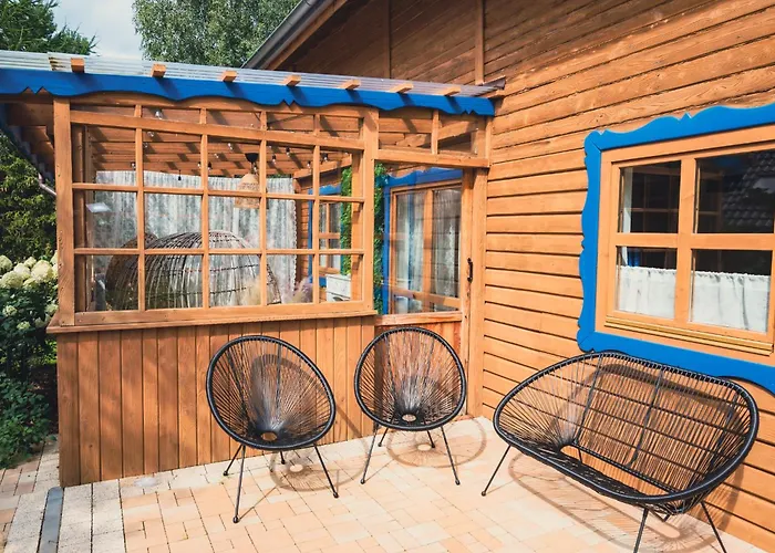 Przystanek Jeziorna 49 Willa Perlino