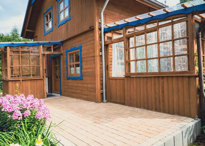 Przystanek Jeziorna 49 Willa Perlino